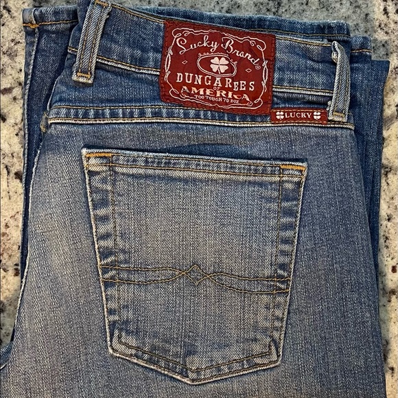Lucky Brand Jeans - Picture 1 of 6